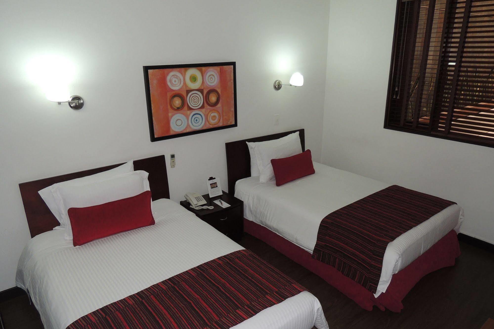 Hotel Boutique Casa Farallones Cali Exterior foto